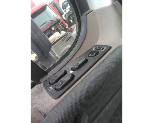FREIGHTLINER CASCADIA 113-125 DOOR ASSEMBLY, FRONT