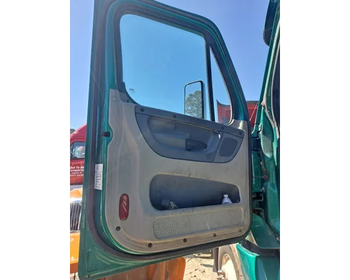 FREIGHTLINER CASCADIA 113-125 DOOR ASSEMBLY, FRONT