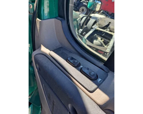 FREIGHTLINER CASCADIA 113-125 DOOR ASSEMBLY, FRONT