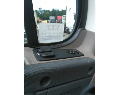 FREIGHTLINER CASCADIA 113-125 DOOR ASSEMBLY, FRONT