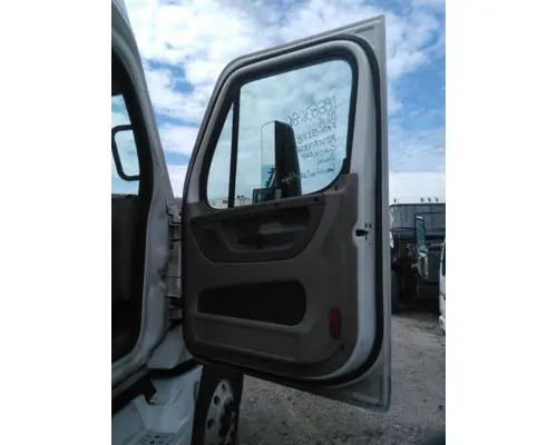 FREIGHTLINER CASCADIA 113-125 DOOR ASSEMBLY, FRONT