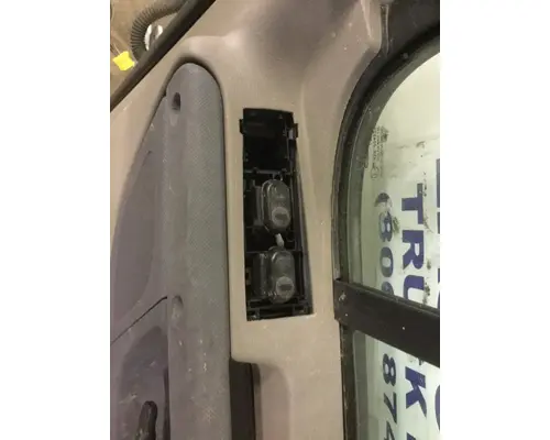 FREIGHTLINER CASCADIA 113-125 DOOR ASSEMBLY, FRONT