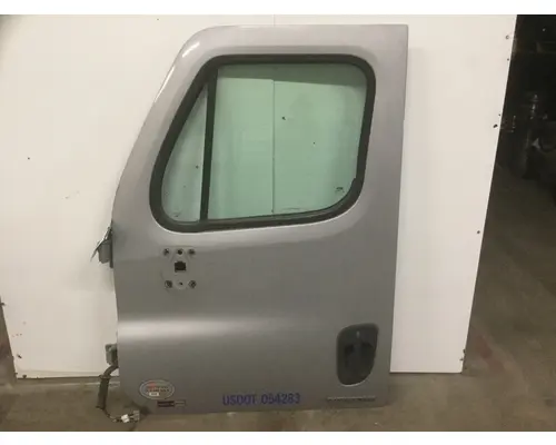 FREIGHTLINER CASCADIA 113-125 DOOR ASSEMBLY, FRONT