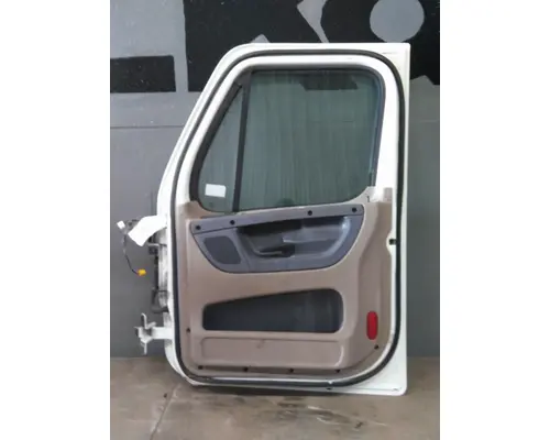 FREIGHTLINER CASCADIA 113-125 DOOR ASSEMBLY, FRONT