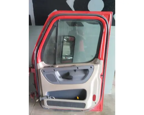 FREIGHTLINER CASCADIA 113-125 DOOR ASSEMBLY, FRONT