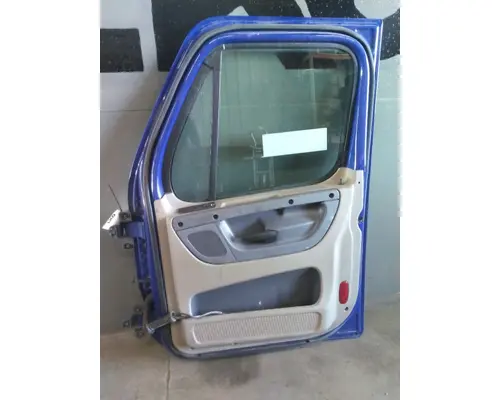 FREIGHTLINER CASCADIA 113-125 DOOR ASSEMBLY, FRONT