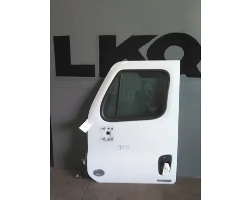 FREIGHTLINER CASCADIA 113-125 DOOR ASSEMBLY, FRONT