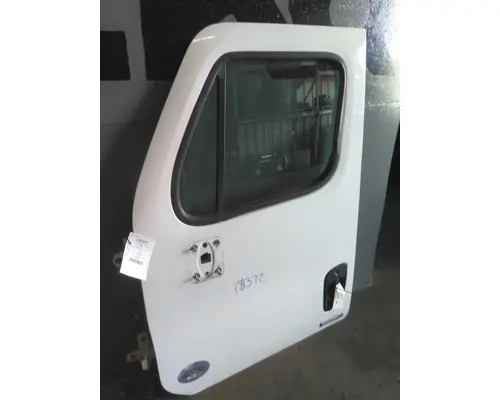 FREIGHTLINER CASCADIA 113-125 DOOR ASSEMBLY, FRONT