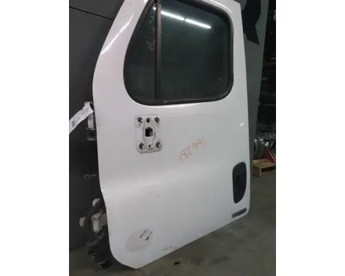 FREIGHTLINER CASCADIA 113-125 DOOR ASSEMBLY, FRONT