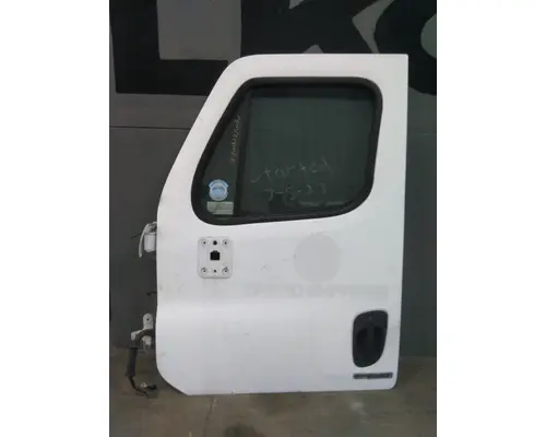FREIGHTLINER CASCADIA 113-125 DOOR ASSEMBLY, FRONT