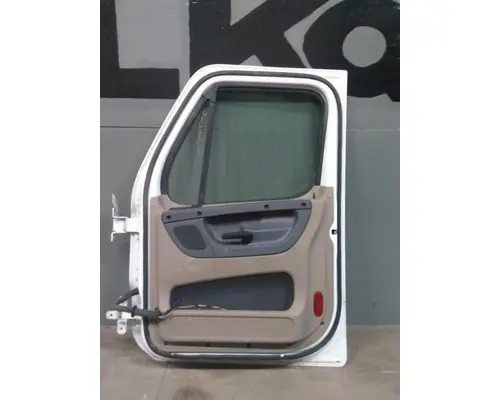 FREIGHTLINER CASCADIA 113-125 DOOR ASSEMBLY, FRONT