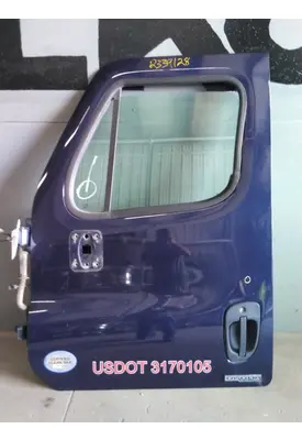 FREIGHTLINER CASCADIA 113-125 DOOR ASSEMBLY, FRONT