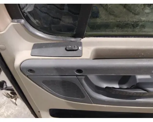 FREIGHTLINER CASCADIA 113-125 DOOR ASSEMBLY, FRONT