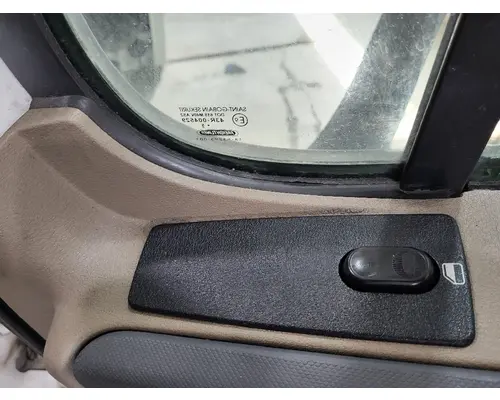 FREIGHTLINER CASCADIA 113-125 DOOR ASSEMBLY, FRONT