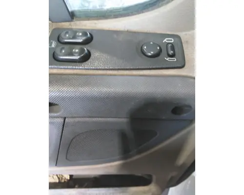 FREIGHTLINER CASCADIA 113-125 DOOR ASSEMBLY, FRONT