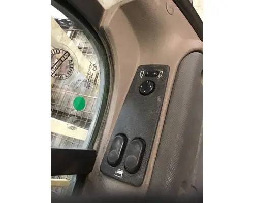 FREIGHTLINER CASCADIA 113-125 DOOR ASSEMBLY, FRONT