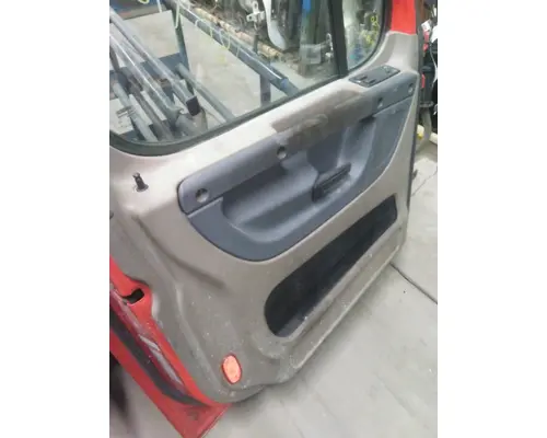 FREIGHTLINER CASCADIA 113-125 DOOR ASSEMBLY, FRONT