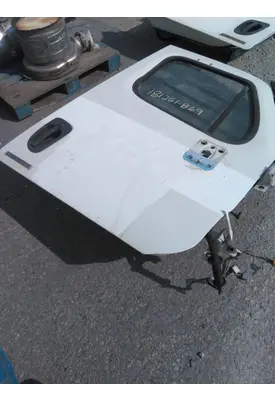 FREIGHTLINER CASCADIA 113-125 DOOR ASSEMBLY, FRONT