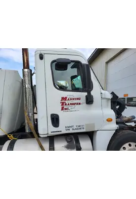 FREIGHTLINER CASCADIA 113-125 DOOR ASSEMBLY, FRONT