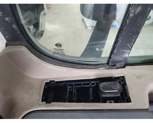 FREIGHTLINER CASCADIA 113-125 DOOR ASSEMBLY, FRONT