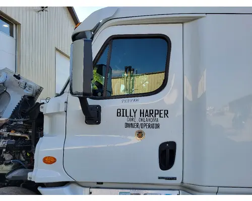 FREIGHTLINER CASCADIA 113-125 DOOR ASSEMBLY, FRONT