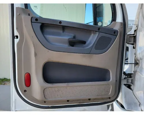 FREIGHTLINER CASCADIA 113-125 DOOR ASSEMBLY, FRONT
