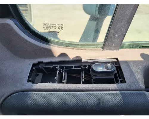 FREIGHTLINER CASCADIA 113-125 DOOR ASSEMBLY, FRONT