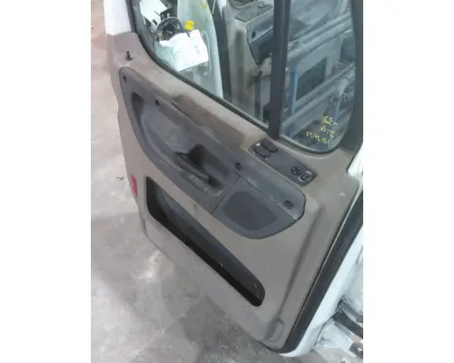 FREIGHTLINER CASCADIA 113-125 DOOR ASSEMBLY, FRONT