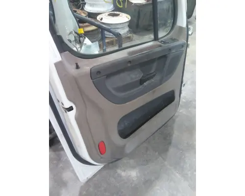 FREIGHTLINER CASCADIA 113-125 DOOR ASSEMBLY, FRONT