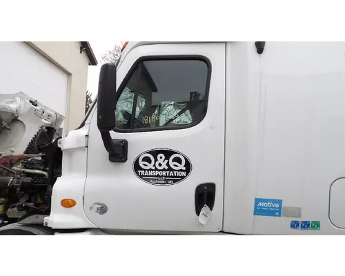 FREIGHTLINER CASCADIA 113-125 DOOR ASSEMBLY, FRONT