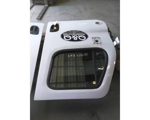 FREIGHTLINER CASCADIA 113-125 DOOR ASSEMBLY, FRONT