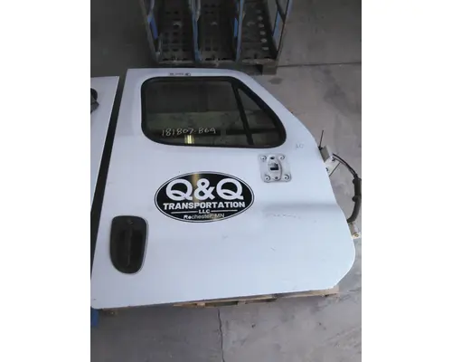 FREIGHTLINER CASCADIA 113-125 DOOR ASSEMBLY, FRONT