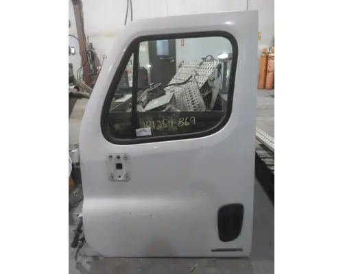 FREIGHTLINER CASCADIA 113-125 DOOR ASSEMBLY, FRONT