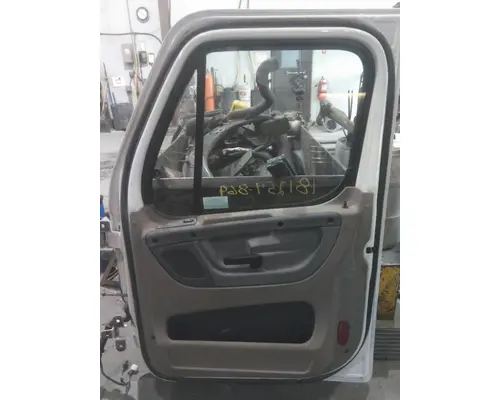FREIGHTLINER CASCADIA 113-125 DOOR ASSEMBLY, FRONT