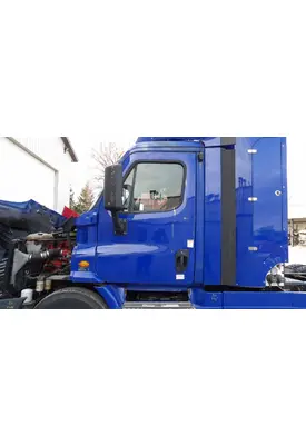 FREIGHTLINER CASCADIA 113-125 DOOR ASSEMBLY, FRONT