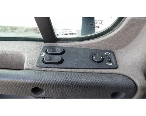 FREIGHTLINER CASCADIA 113-125 DOOR ASSEMBLY, FRONT