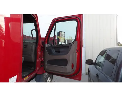 FREIGHTLINER CASCADIA 113-125 DOOR ASSEMBLY, FRONT