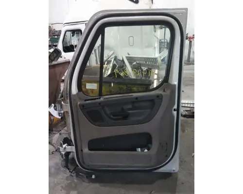 FREIGHTLINER CASCADIA 113-125 DOOR ASSEMBLY, FRONT