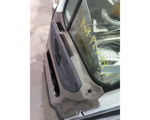 FREIGHTLINER CASCADIA 113-125 DOOR ASSEMBLY, FRONT