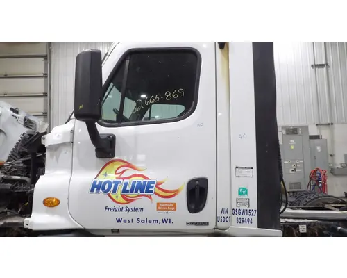 FREIGHTLINER CASCADIA 113-125 DOOR ASSEMBLY, FRONT