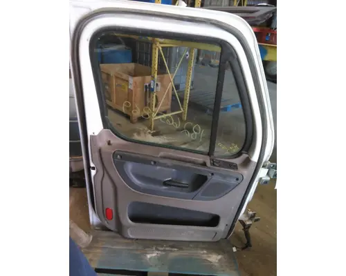 FREIGHTLINER CASCADIA 113-125 DOOR ASSEMBLY, FRONT