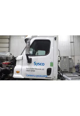 FREIGHTLINER CASCADIA 113-125 DOOR ASSEMBLY, FRONT