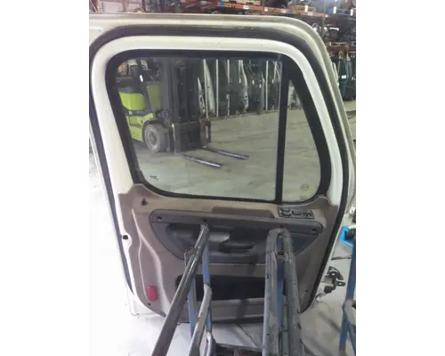 FREIGHTLINER CASCADIA 113-125 DOOR ASSEMBLY, FRONT
