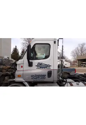 FREIGHTLINER CASCADIA 113-125 DOOR ASSEMBLY, FRONT