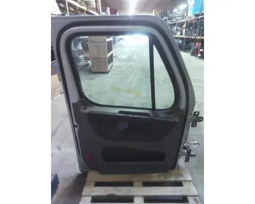 FREIGHTLINER CASCADIA 113-125 DOOR ASSEMBLY, FRONT