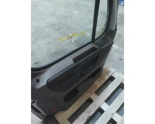 FREIGHTLINER CASCADIA 113-125 DOOR ASSEMBLY, FRONT