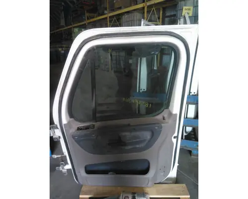 FREIGHTLINER CASCADIA 113-125 DOOR ASSEMBLY, FRONT