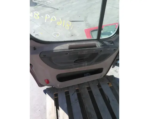 FREIGHTLINER CASCADIA 113-125 DOOR ASSEMBLY, FRONT
