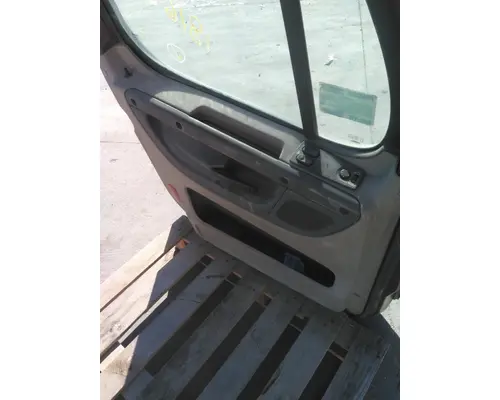 FREIGHTLINER CASCADIA 113-125 DOOR ASSEMBLY, FRONT
