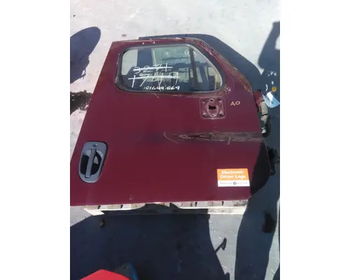 FREIGHTLINER CASCADIA 113-125 DOOR ASSEMBLY, FRONT